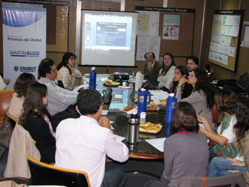 Coordinan modalidad de examen de ingreso a residencias
