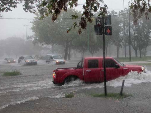 El temporal en La Plata: «Es un desastre sin precedentes», dijo Scioli