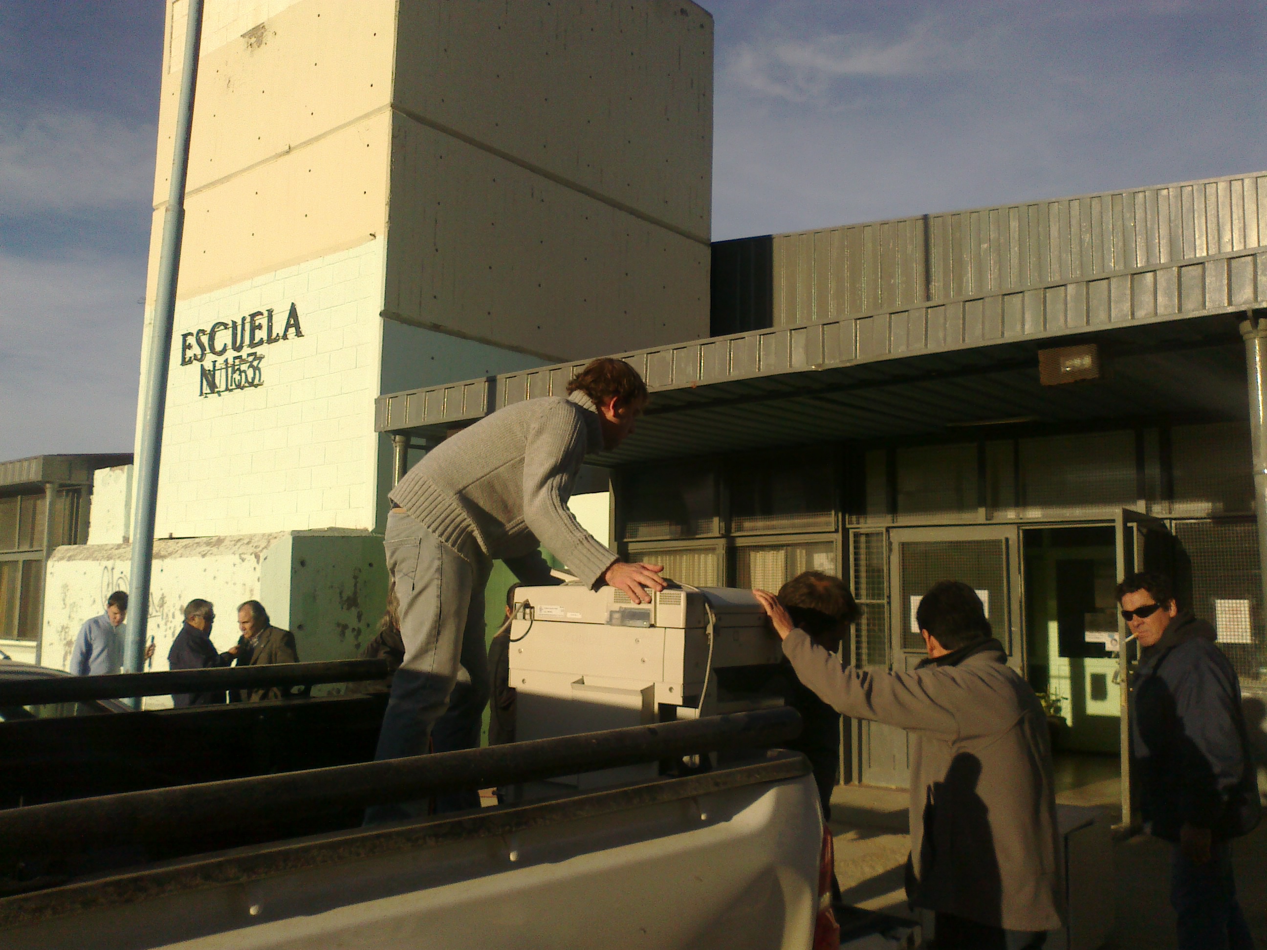 Donaron equipamiento a la Escuela Número 153