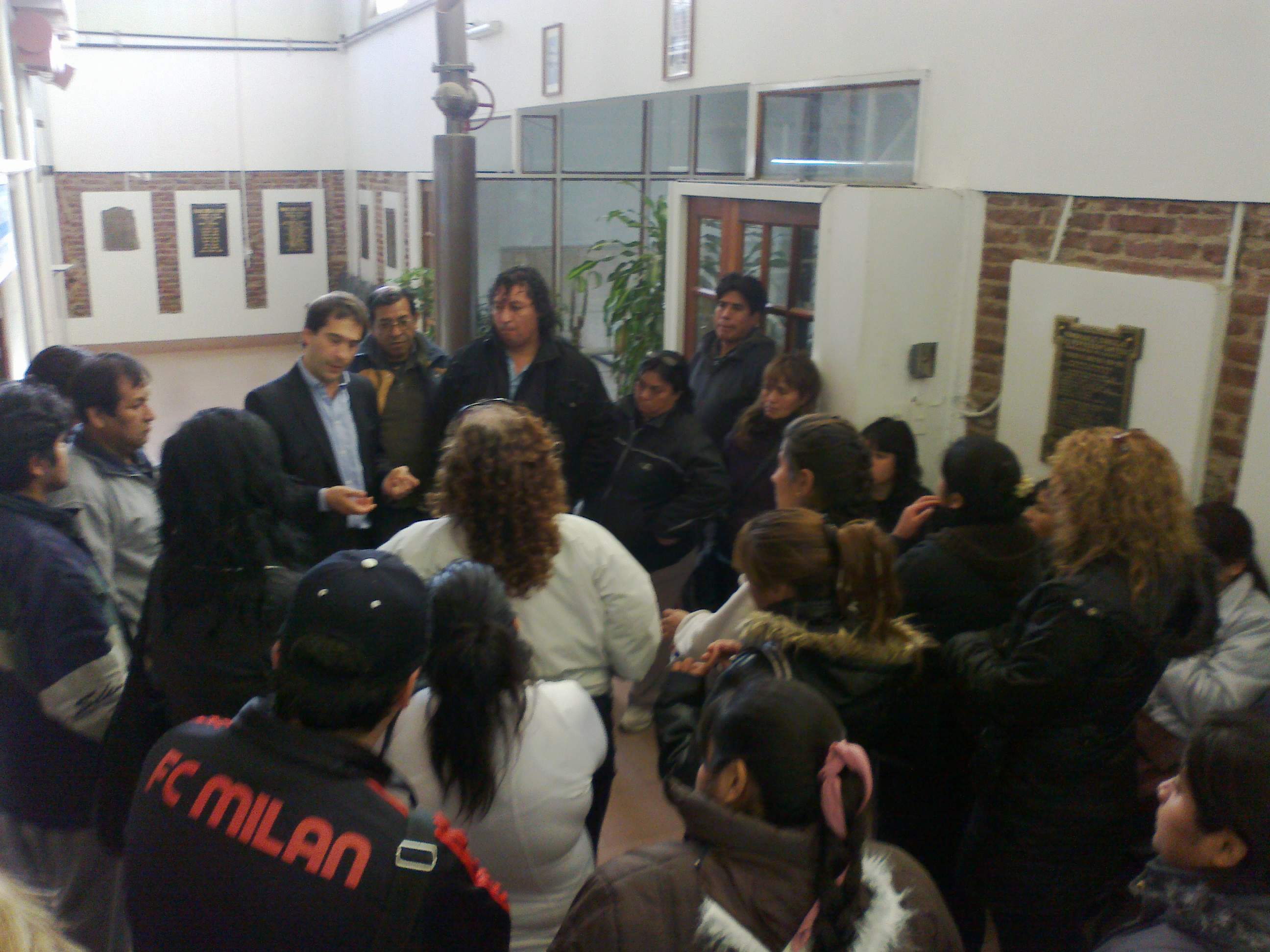 Paliativo para trabajadores suspendidos por Argenova