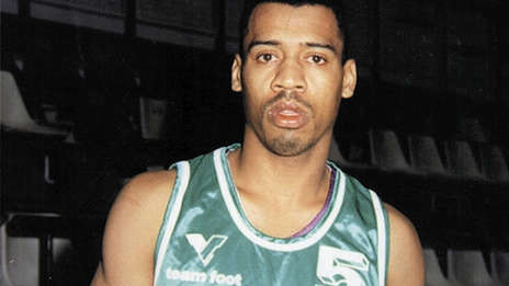 Emotivo recuerdo de Moten por su récord en Liga Nacional