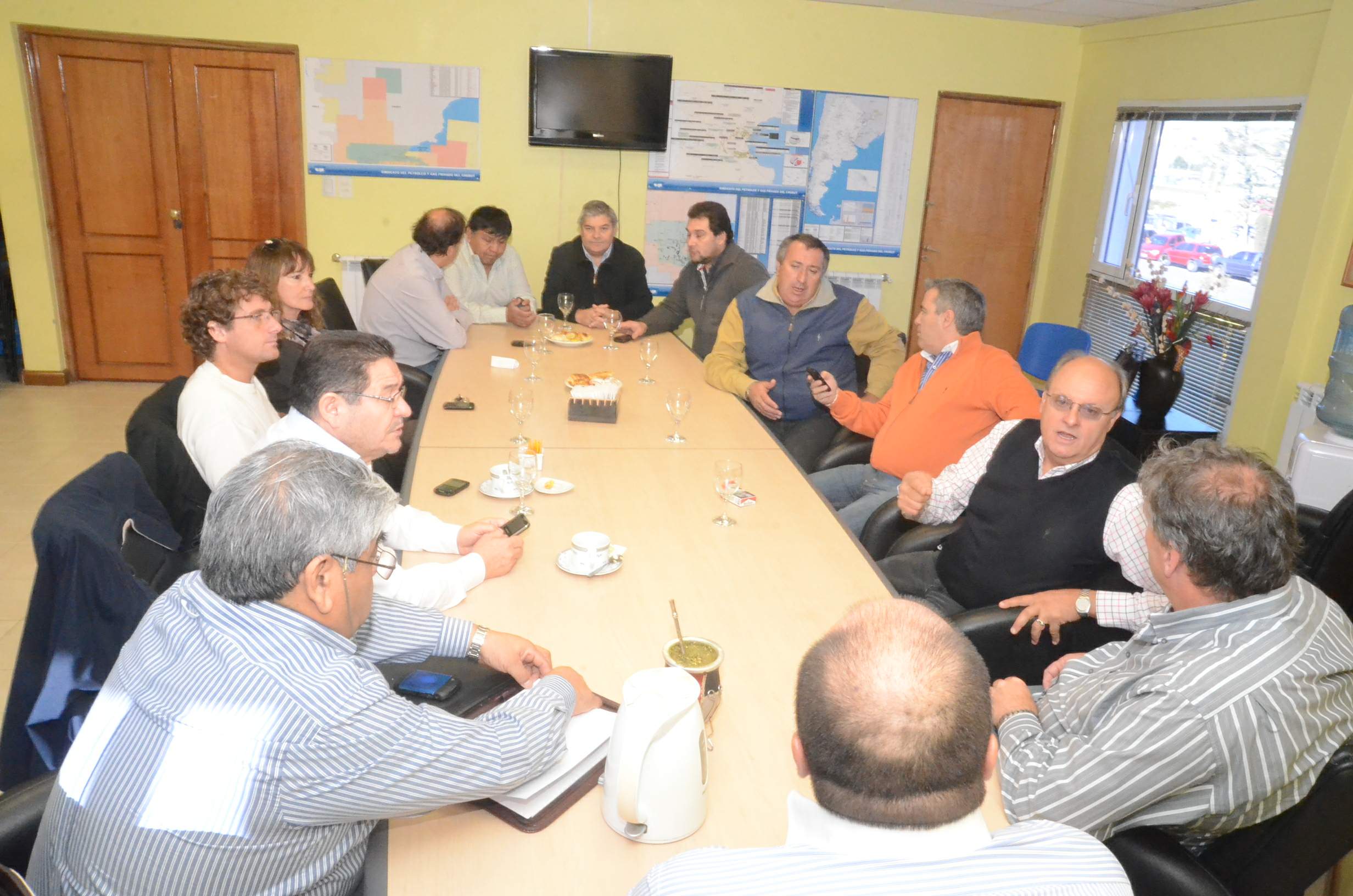 Los petroleros piden la normalización de Petrominera