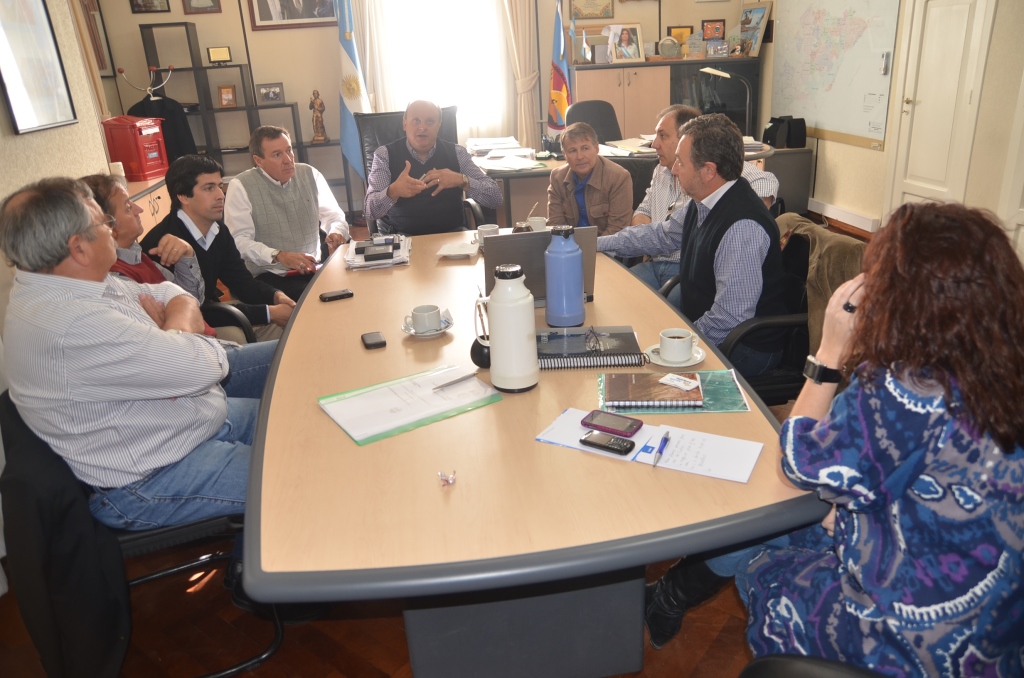 Cretini: “YPF no está abandonando Chubut”