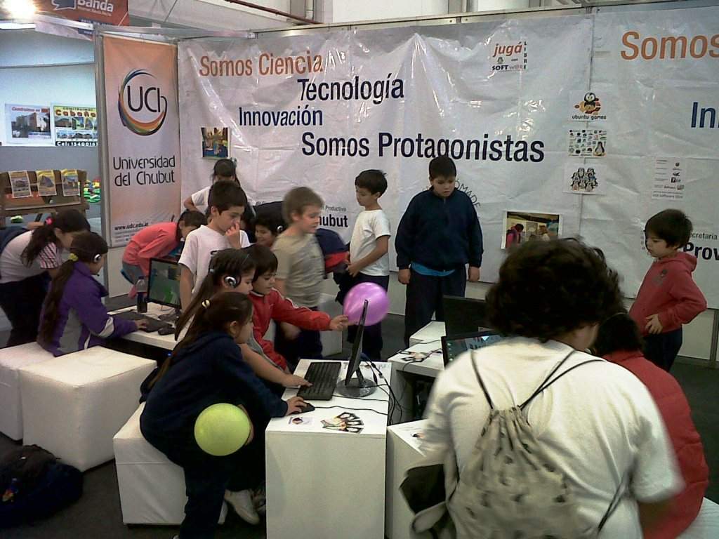 Difunden programa provincial de Sowftware Libre en la Expo Niño