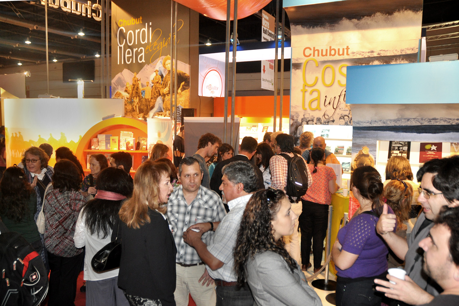 Más de 120 obras de chubutenses en la Feria del Libro