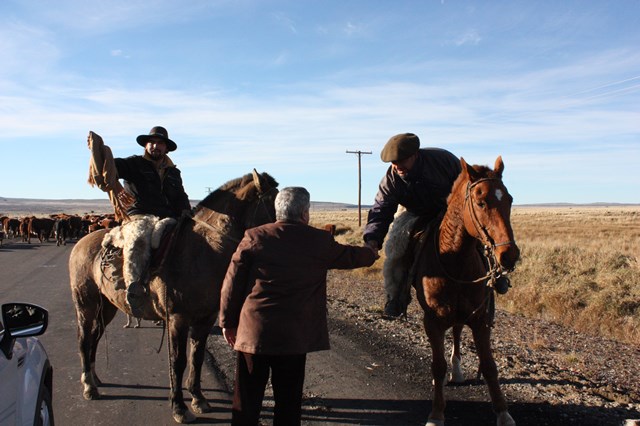 Das Neves hace campaña en la cordillera
