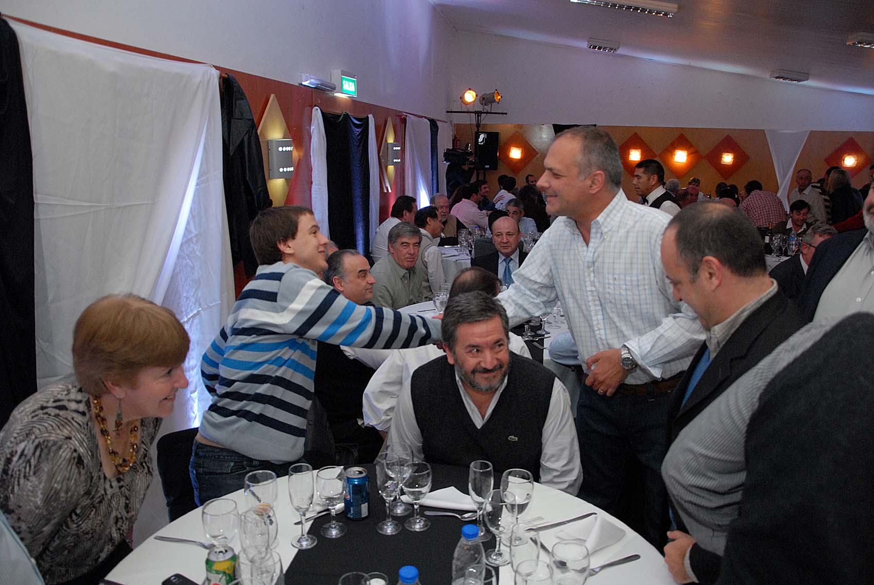 Buzzi llamó al empresariado a trabajar en conjunto