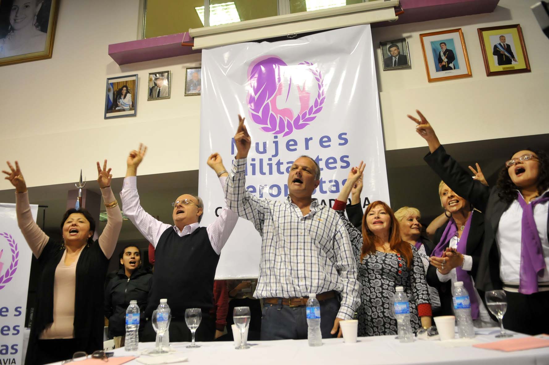 Buzzi: “Vamos a darle dos diputados a Cristina”