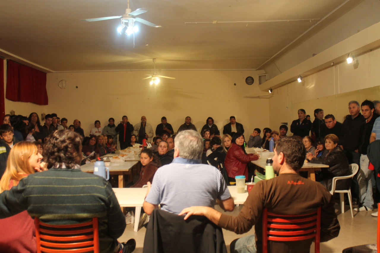 Das Neves reunió militantes en Rawson y tendrá agenda en Comodoro