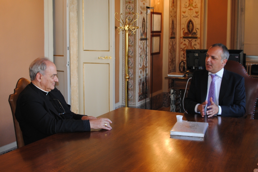 Buzzi: «Habrá cooperación mutua con el Vaticano»