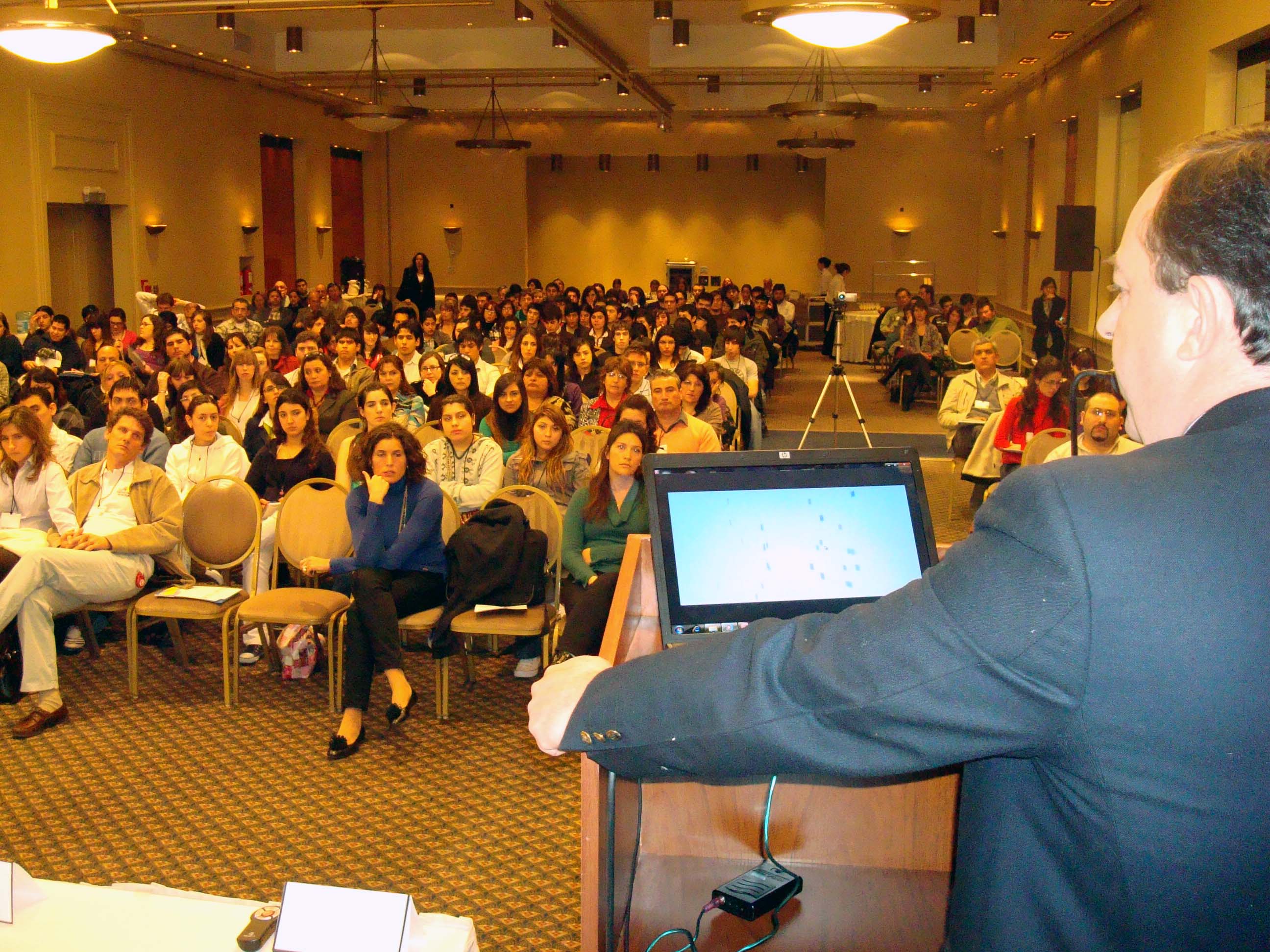 Promueven capacitación para emprendedores y empresarios