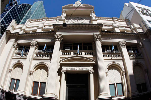 Reservas del Central cayeron u$s954 millones en mayo