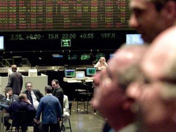 La Bolsa porteña repuntó ayer en el tramo final