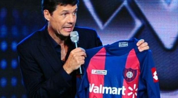 Tinelli expresó su molestia por el cambio de horario