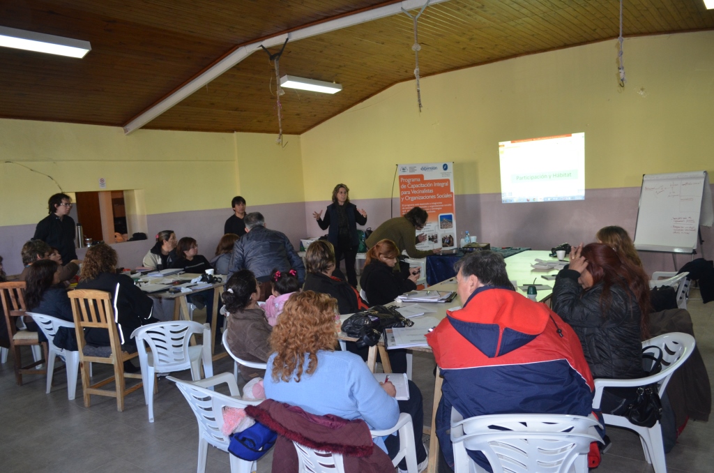 Se fortalecen las capacitaciones para vecinalistas