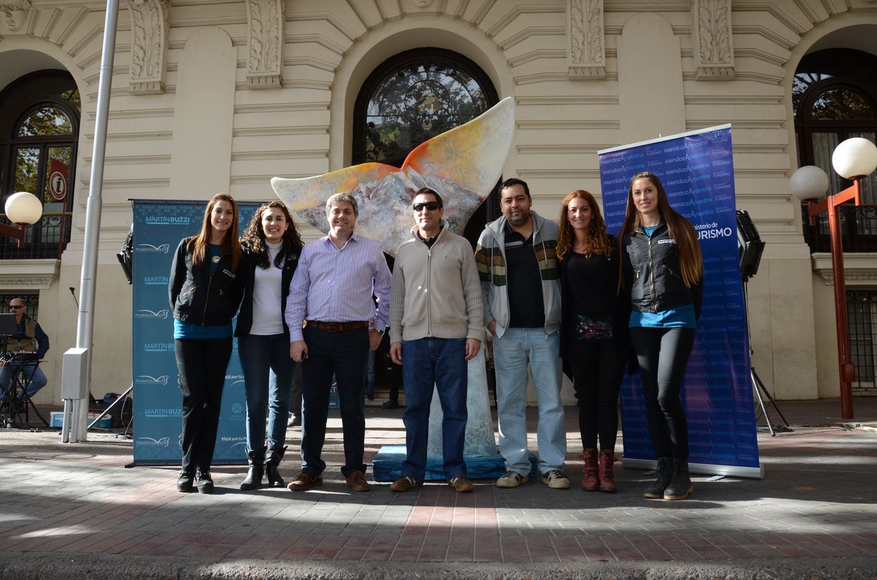 Lanzan en Mendoza la temporada de avistaje de ballenas
