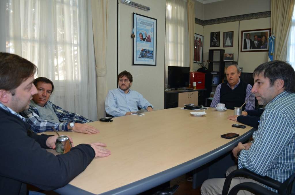 Encuentro en el municipio por el crecimiento de Manpetrol