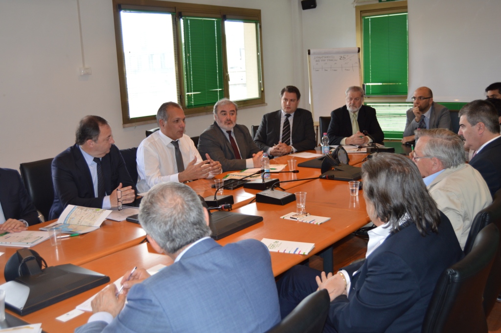 Buzzi gestiona en Italia junto a empresarios