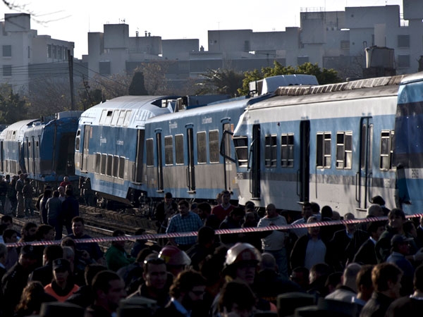 Citarán a indagatoria a operarios del Sarmiento