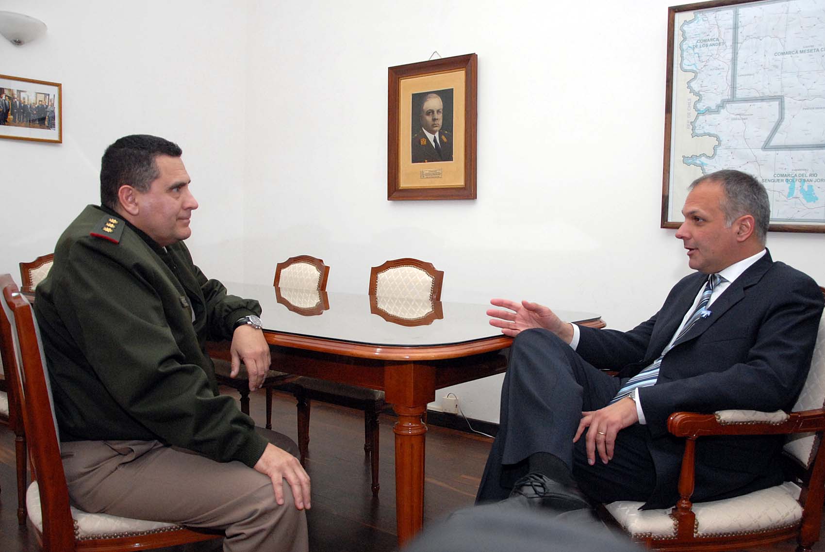 Buzzi analizó trabajos conjuntos con Gendarmería