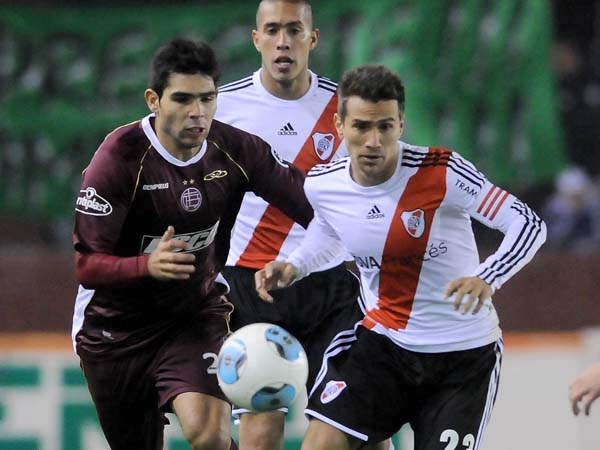Lanús goleó a River y lo dejó sin campeonato