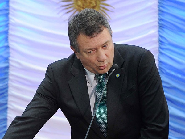 Yauhar: «Los supermercados, ¡son chorros!»