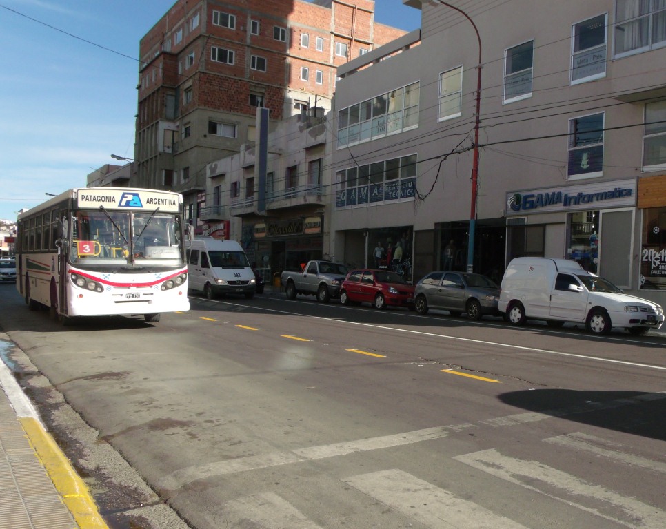 Podrían quitar el carril exclusivo de calle San Martín