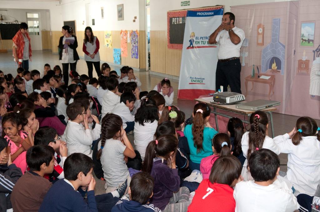 «El Petróleo en tu vida» llegó a 16 mil alumnos