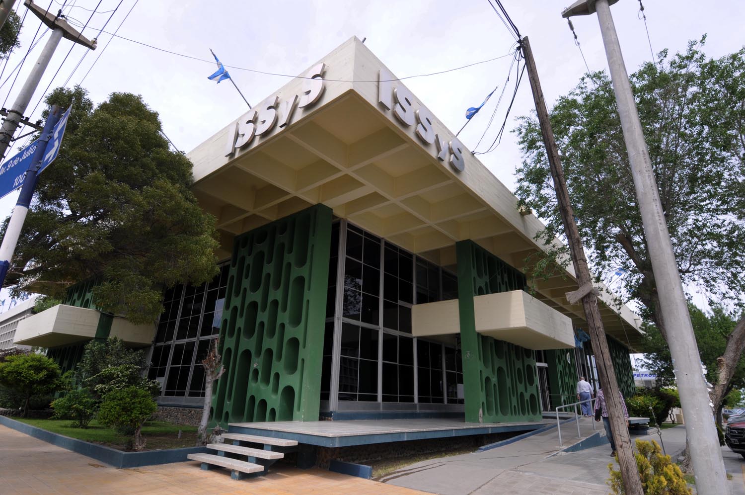 Seros: el déficit se redujo casi un 80% en un año y medio