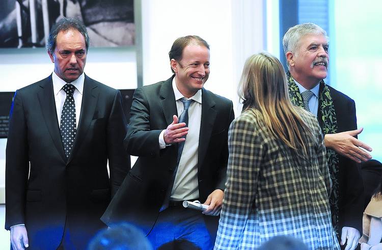 Scioli: “Con el Modelo se está, o no se está”