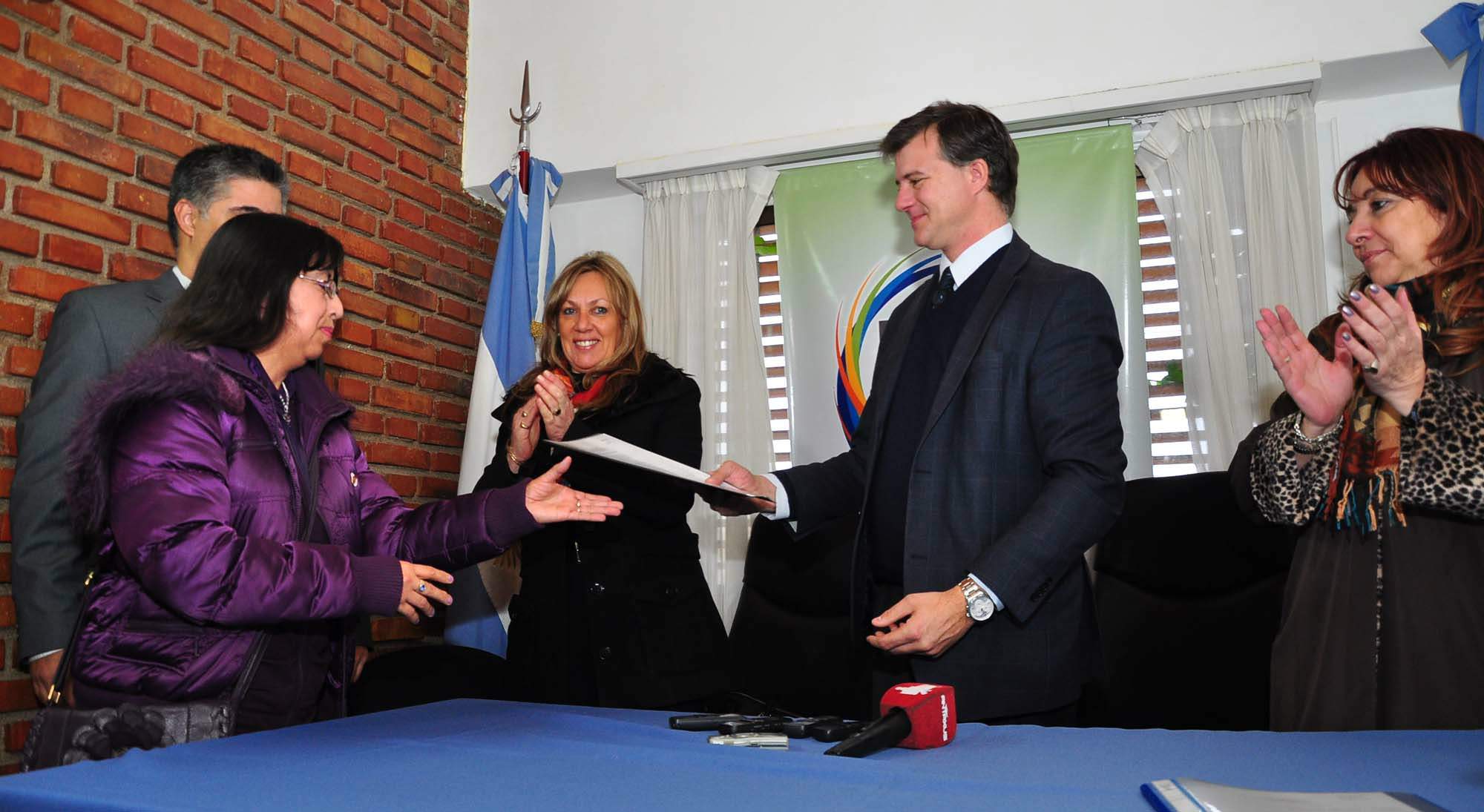 Universidad del Chubut: Tres primeras egresadas en Enfermería