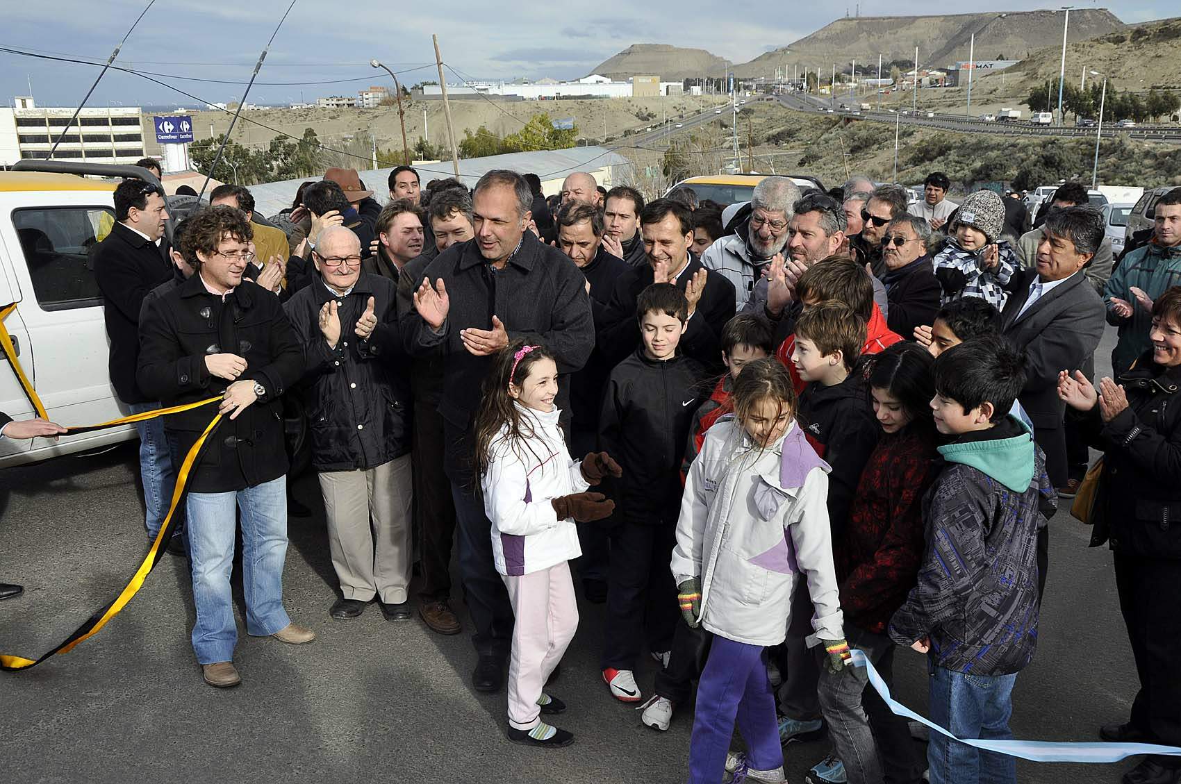 Buzzi y Yauhar inauguraron el acceso al barrio COVICUP