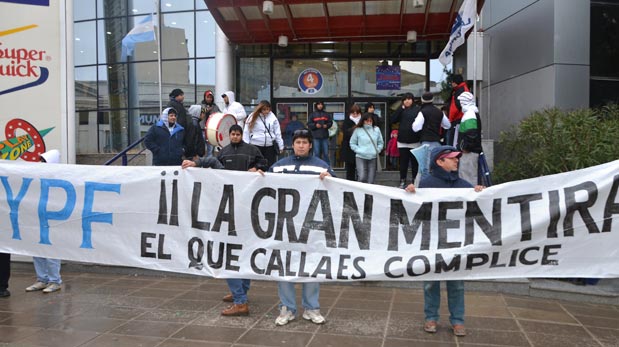 La Agrupación Mosconi vuelve a quemar cubiertas