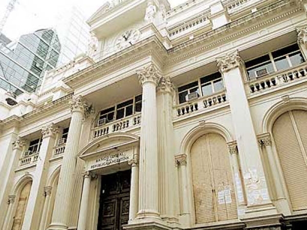 Designan a un hombre de Kicillof como director en el BCRA