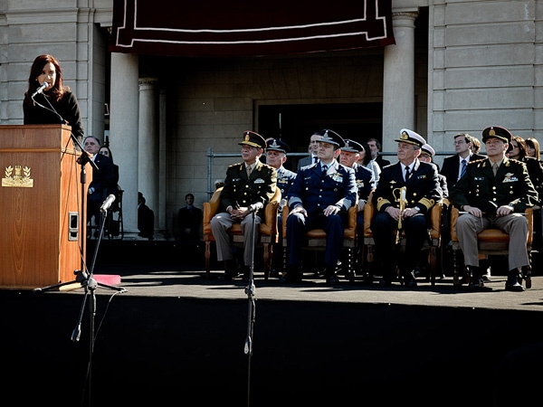 Se freno los pliegos de la designación Milani