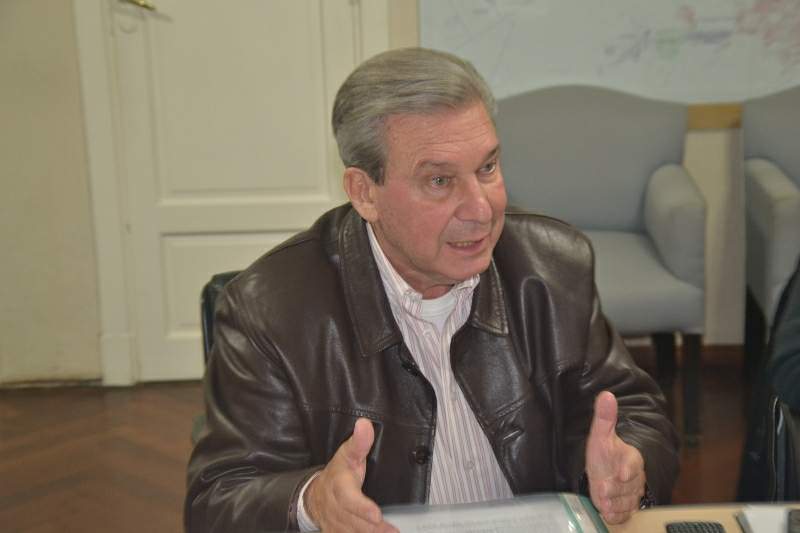 Guinle insiste en excluir la “zona desfavorable”