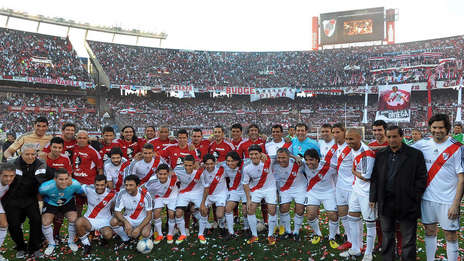Emocionante despedida al ‘Burrito’ en el Monumental