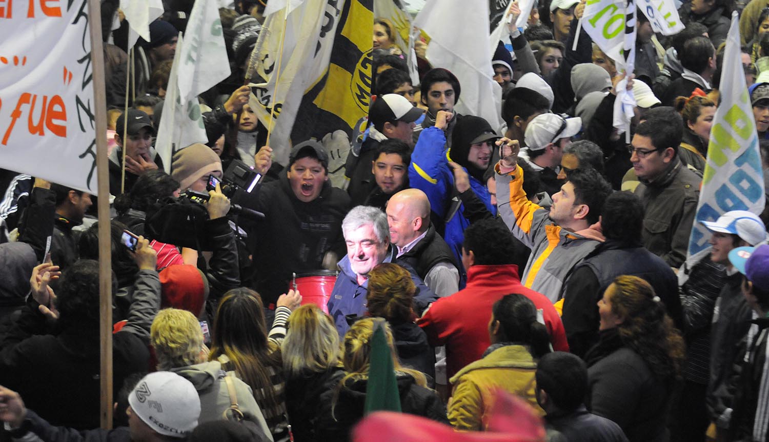 Das Neves encabezó multitudinario acto de jóvenes