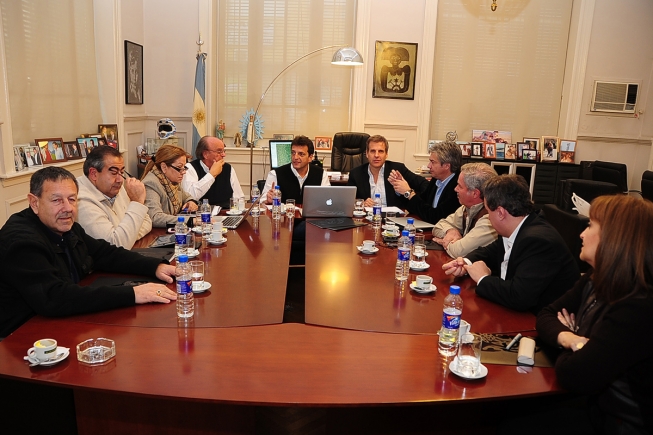 Massa impulsa proyecto para reducir impuesto a las Ganancias