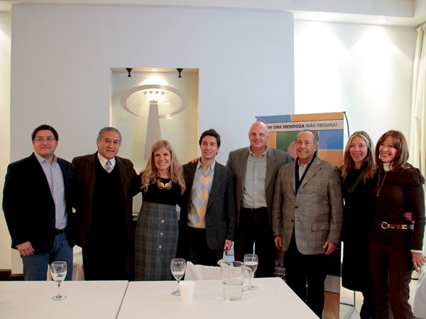 Rodríguez Saá defendió a Cobos