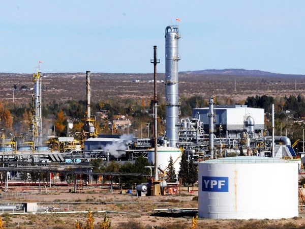 YPF renueva equipos dañados durante el temporal
