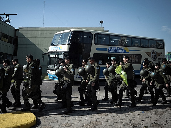 Levantan el paro de micros de larga distancia