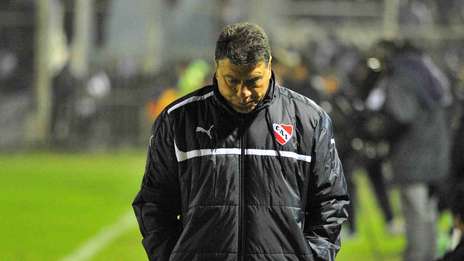 El Rojo cayó de nuevo y tambalea Brindisi