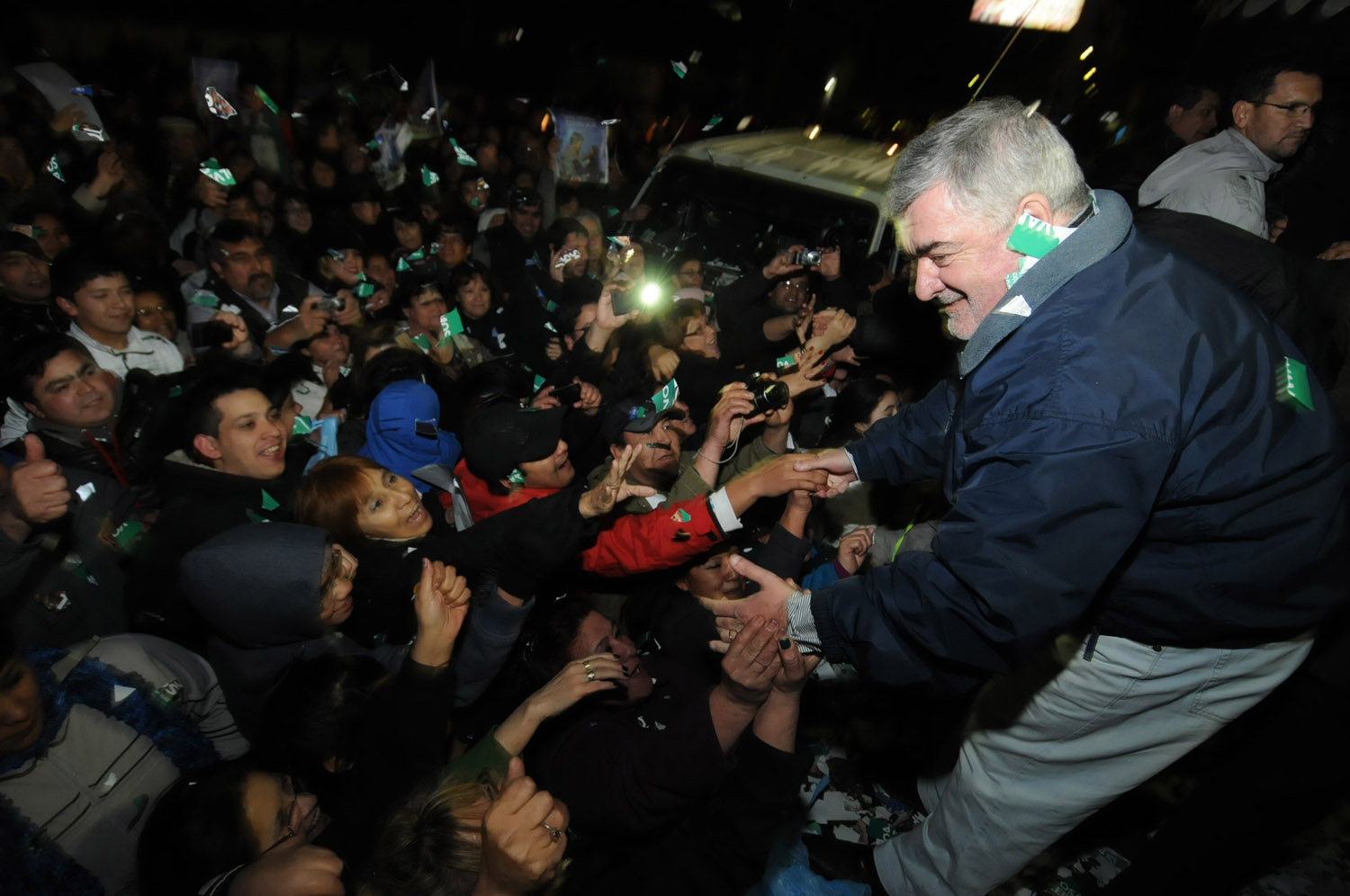 Das Neves arrasó y pidió un gesto de grandeza