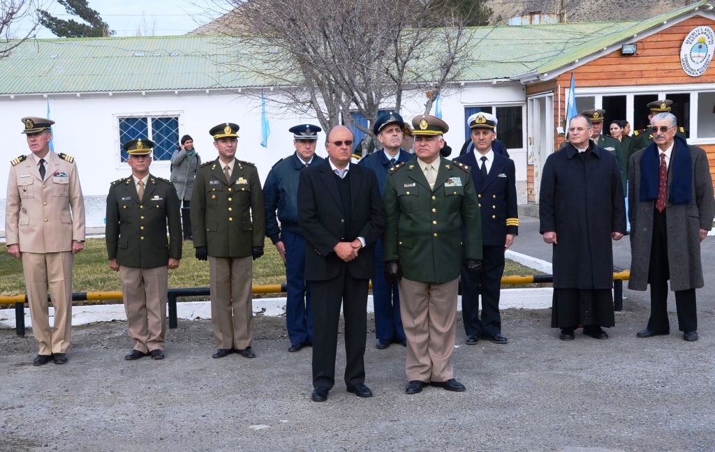 Di Pierro participó del acto por los 75 años de Gendarmería
