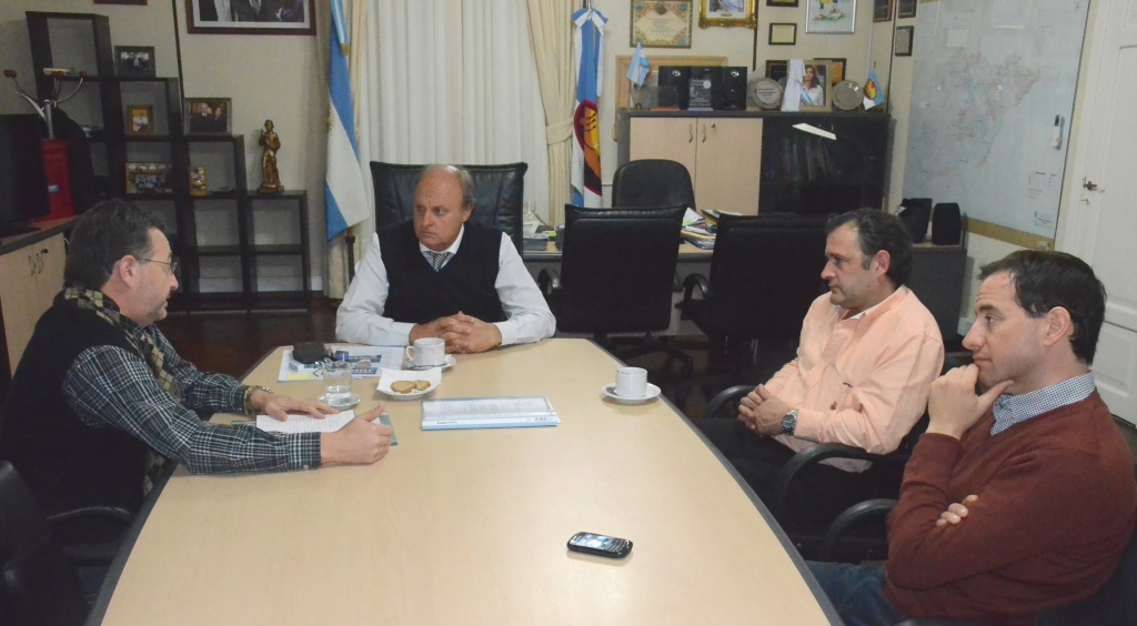 Di Pierro se reunió con TIPSA por el plan de RSE