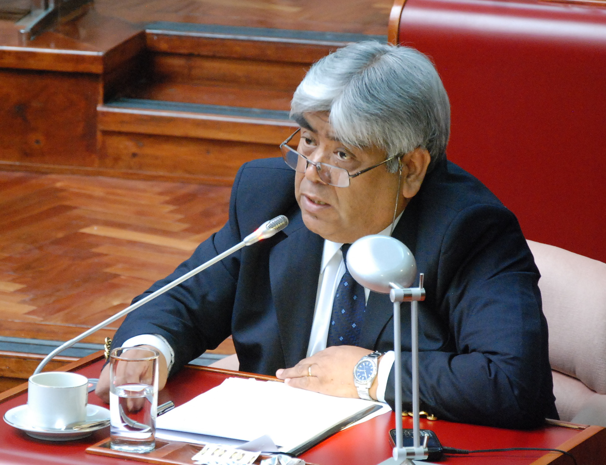 “La CEOPE quiere apretar a los trabajadores por la crisis que se vive”