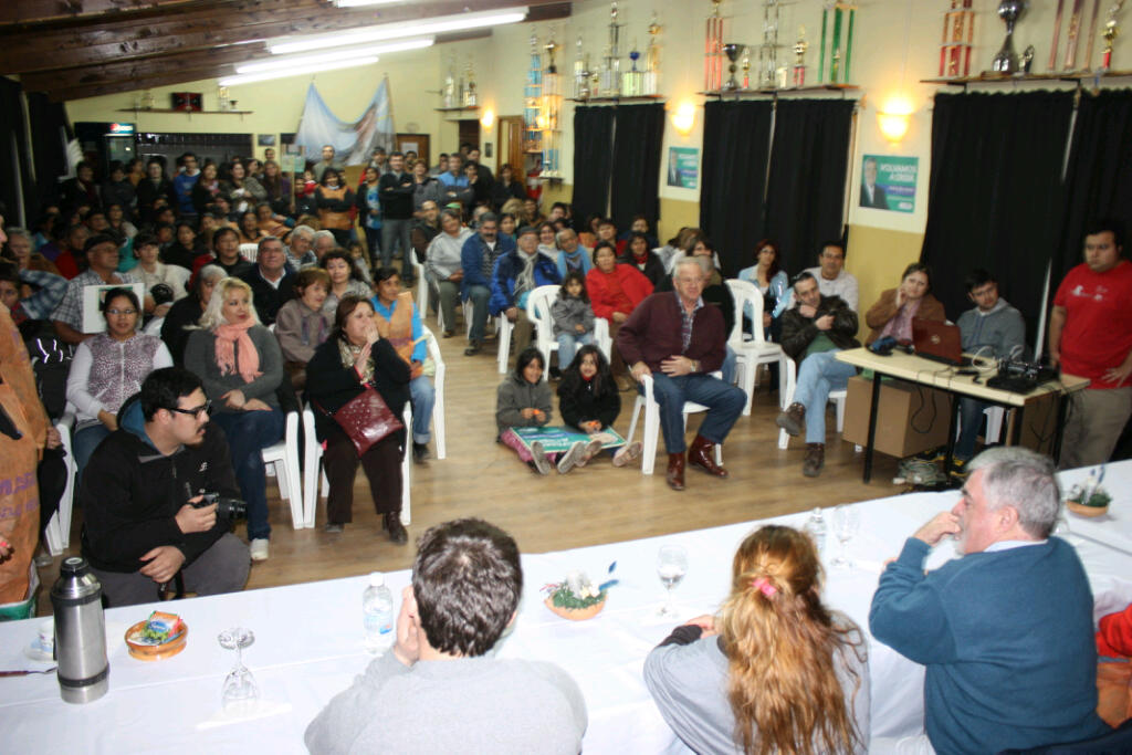 “Hay que exigirle con fuerza las obras a Nación”