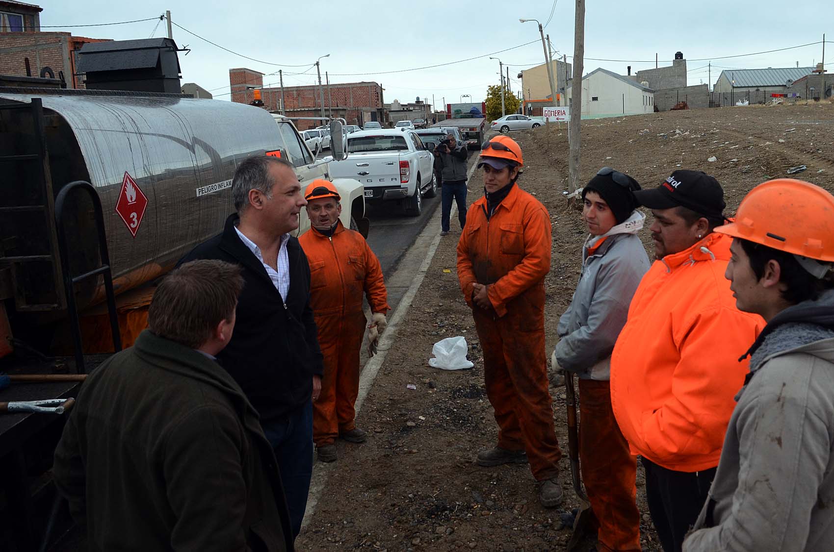 Supervisan el avance de obras viales