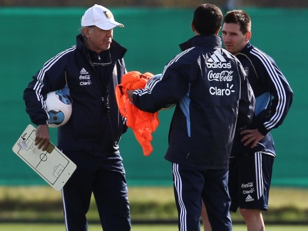 La Selección ya se entrenó y Messi está en duda